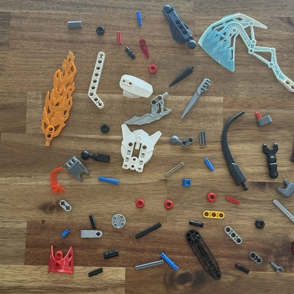 LEGO BIONICLE Hero Factory Bulk Lot of 200+ Parts Pieces 11 oz. SEE PICTURES!